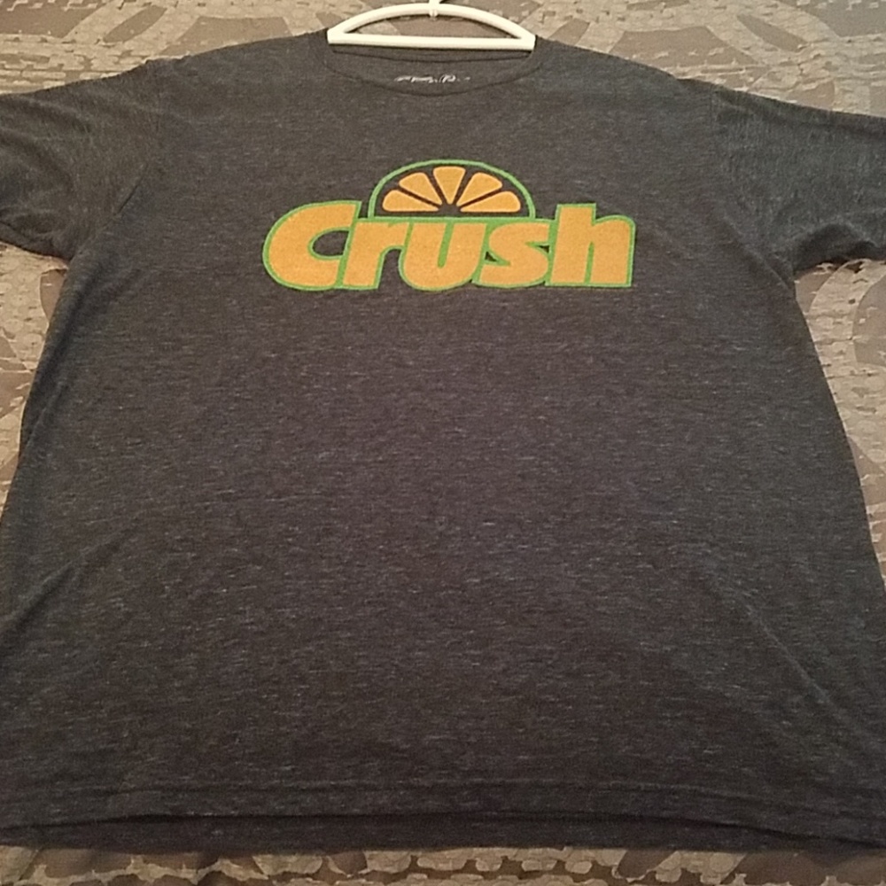 Men's t shirt